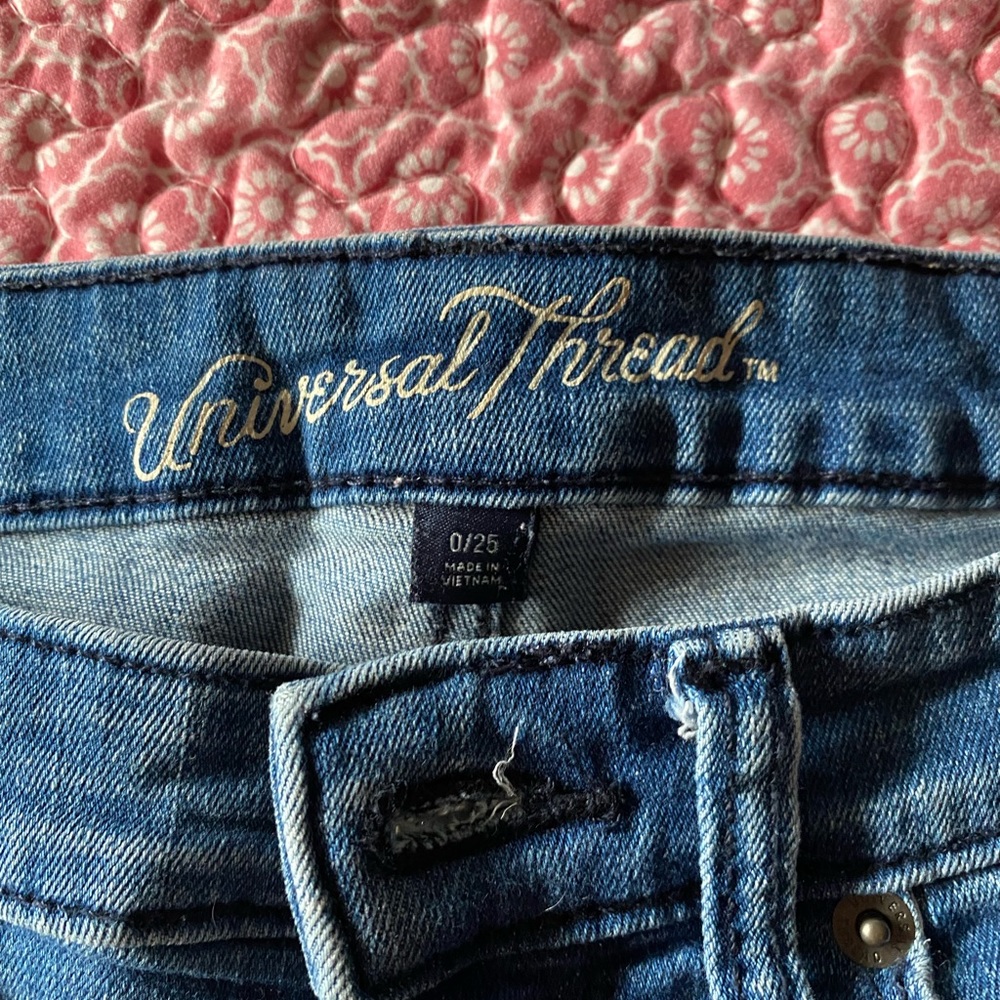 Universal Thread Jean shorts - Picture 2 of 3